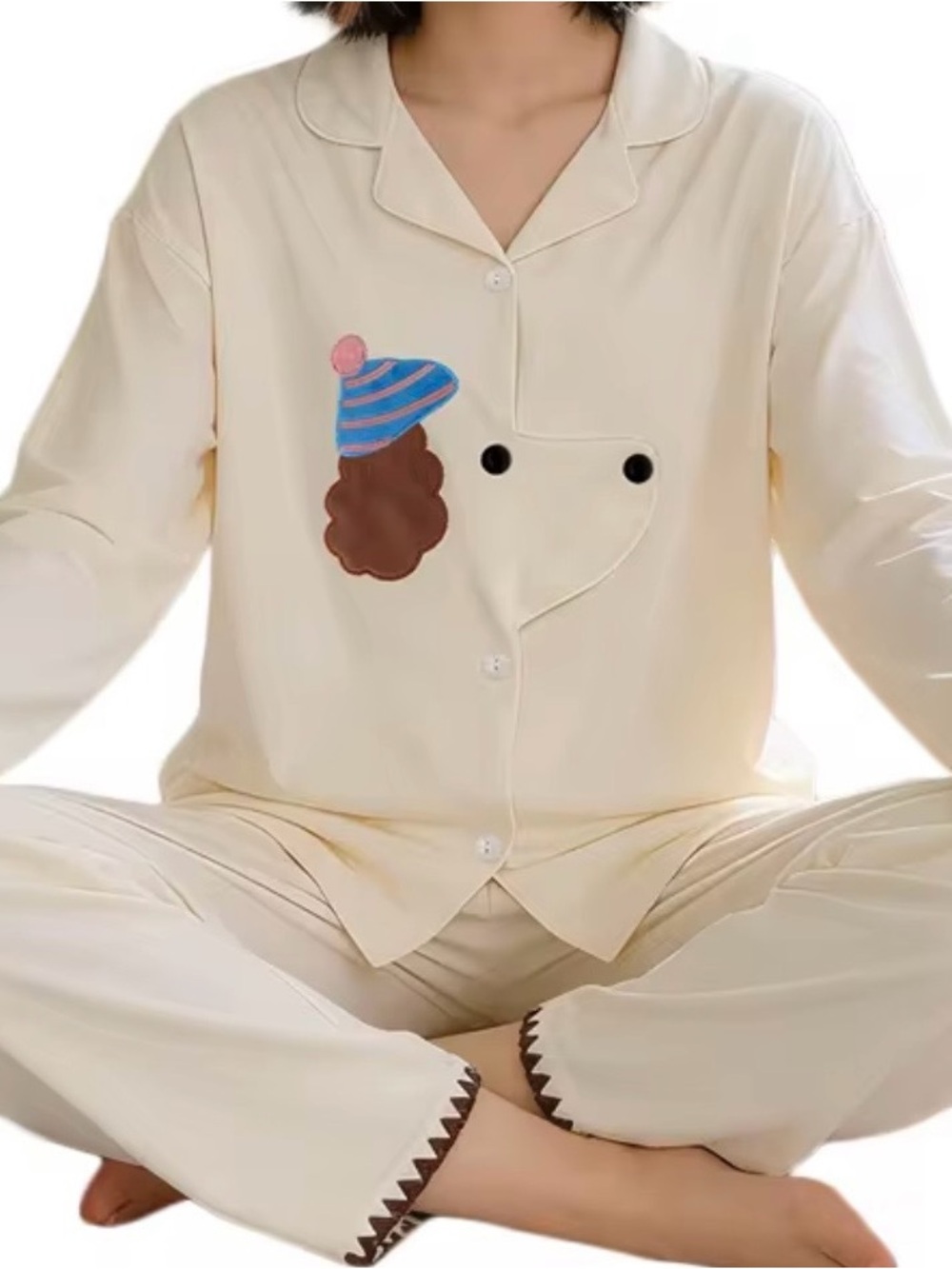 Cream Women's Long-Sleeve Pajama Set with Playful Puppy pocket